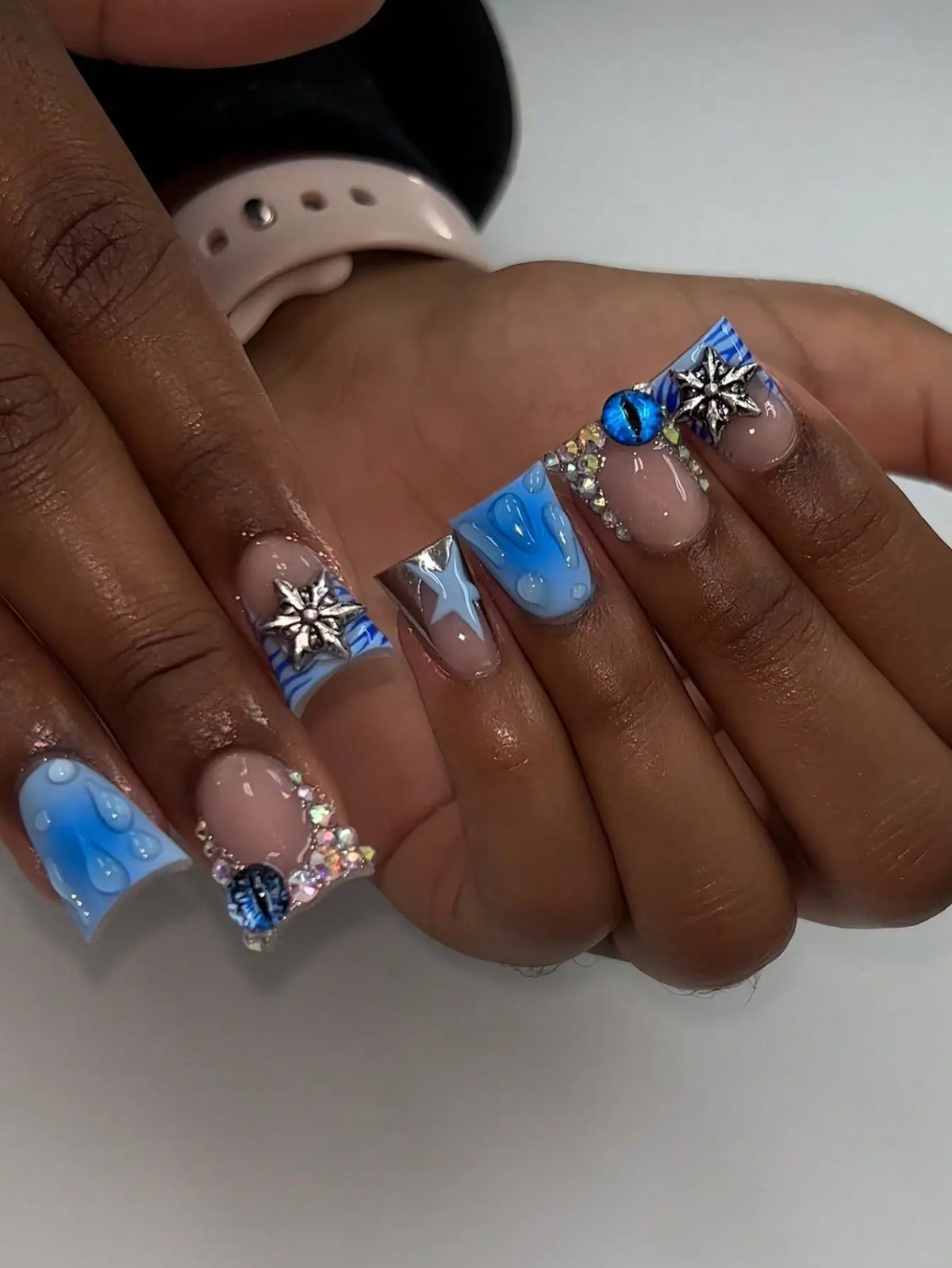 Adeline Blue Press On Nails