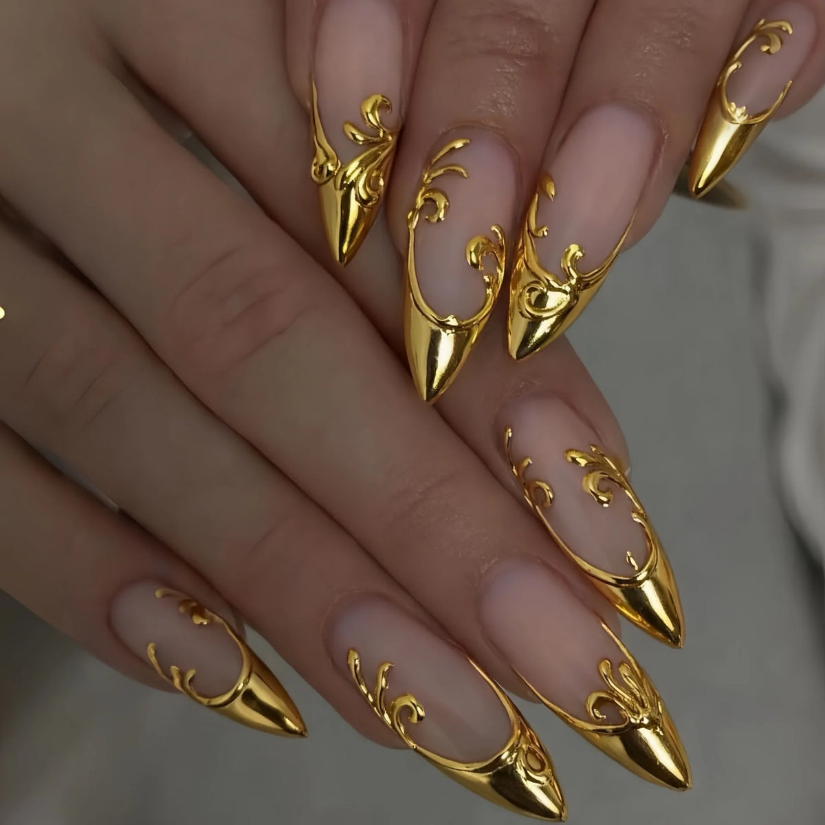 Alina Gold Press On Nails