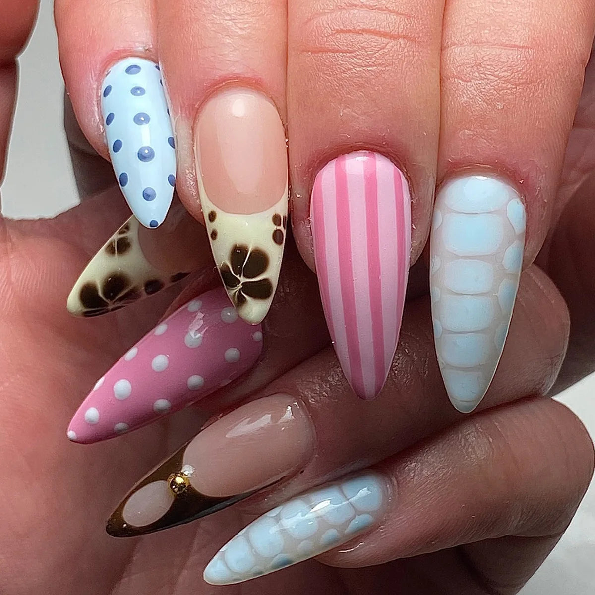 Vivienne Pastel Blue Press On Nails