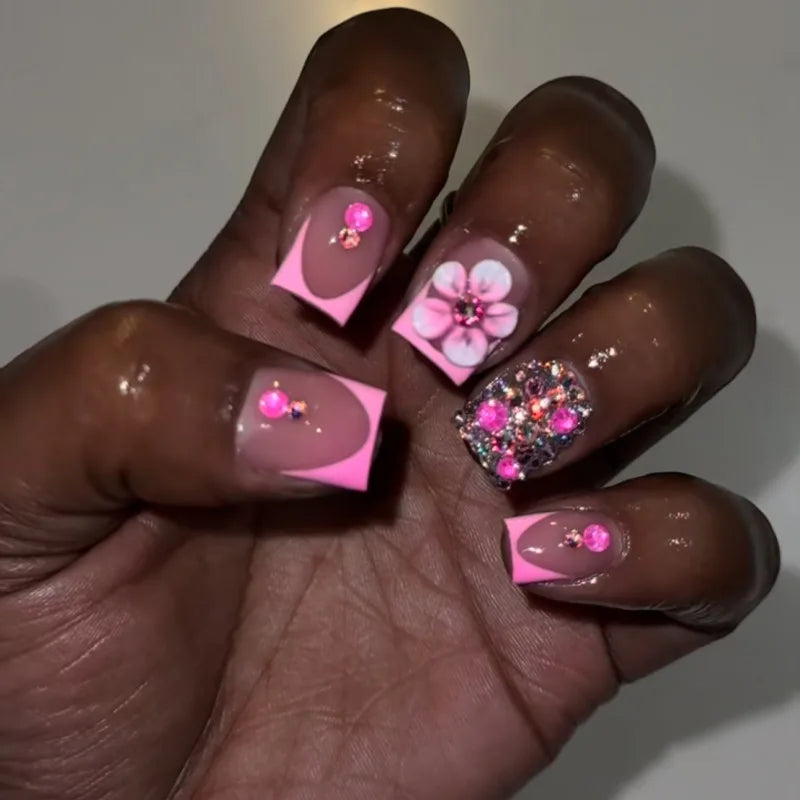 Daphne Pink Press On Nails